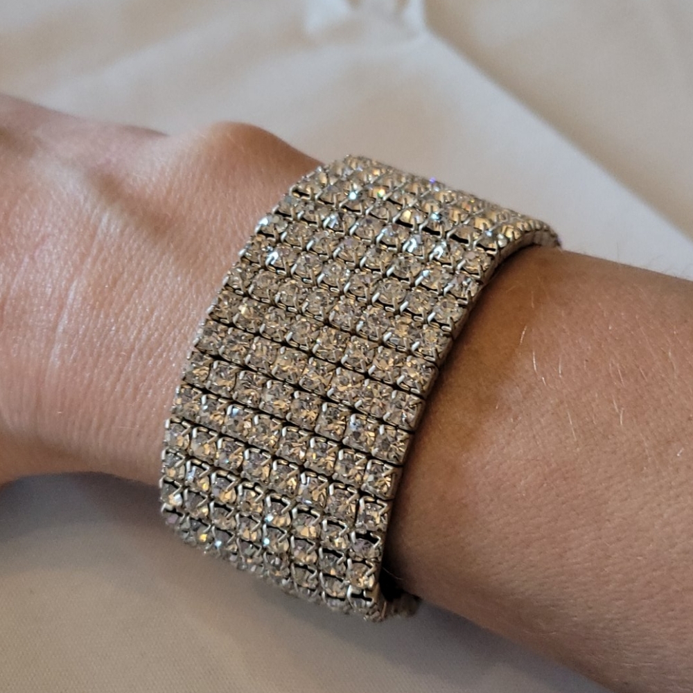 Gorgeous CZ diamond stretchy bracelet